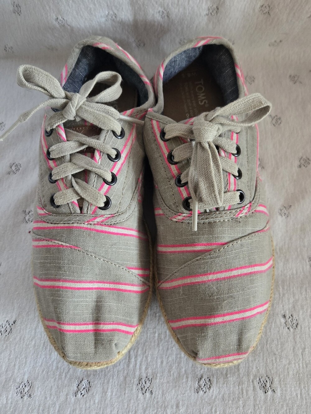 TOMS Striped Canvas Lace-Up Sneakers / Espadrilles in Gray + Hot Pink Size 8.5